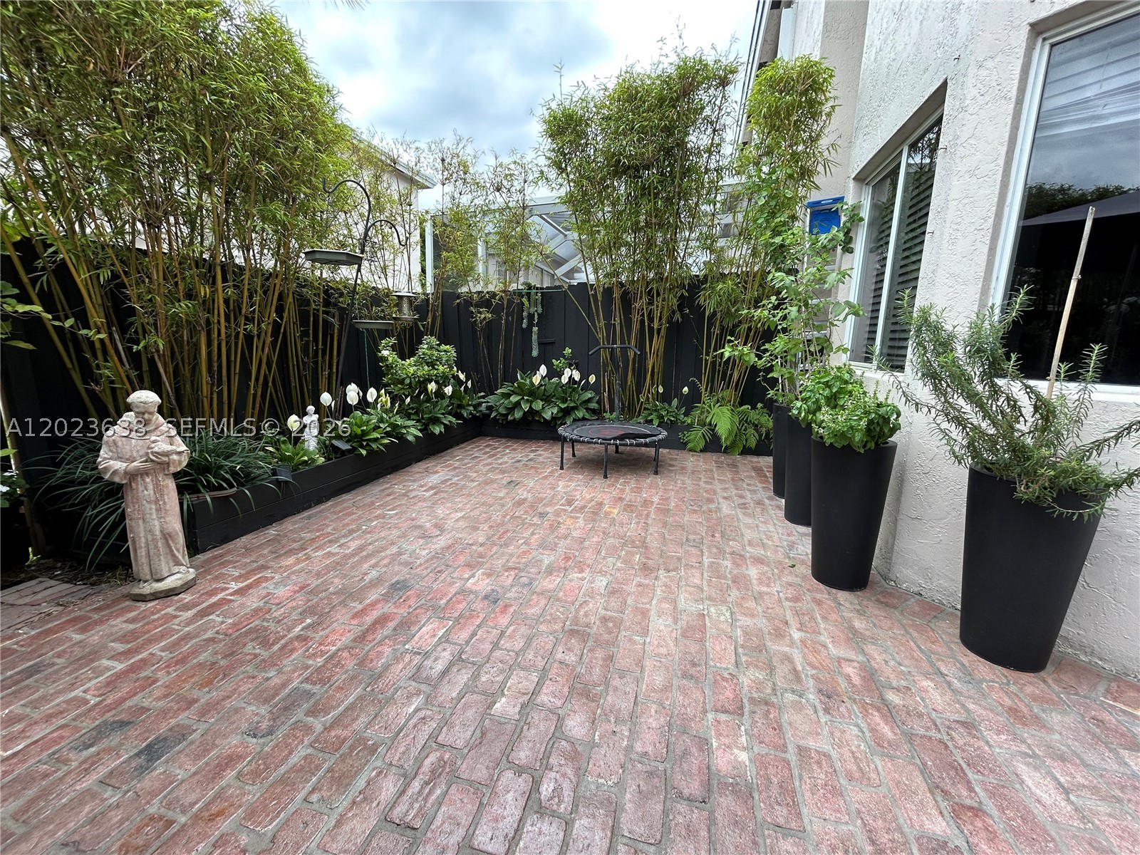 KENDALL VILLAGE TOWNVILLA - Residential
