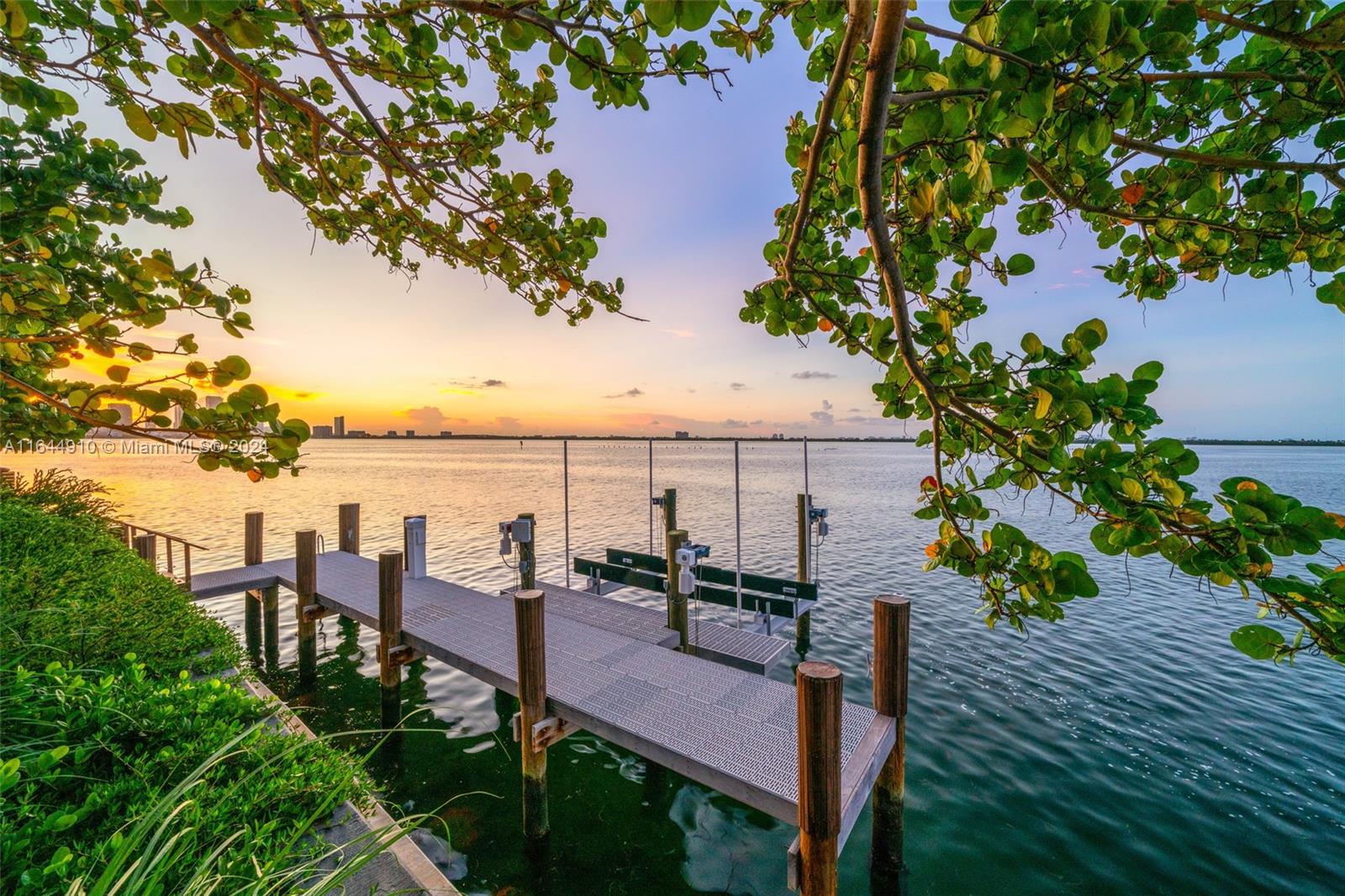 DI LIDO ISLAND - Residential