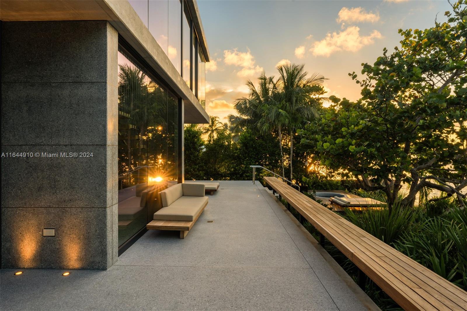 DI LIDO ISLAND - Residential