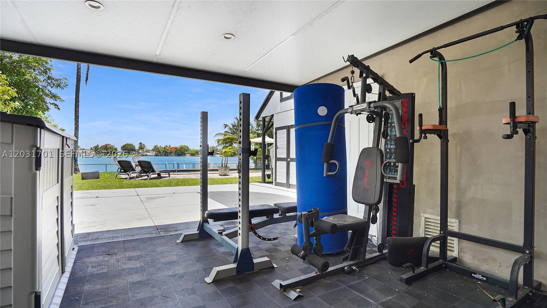 LAKE LAURENCE EST 1ST ADD - Residential