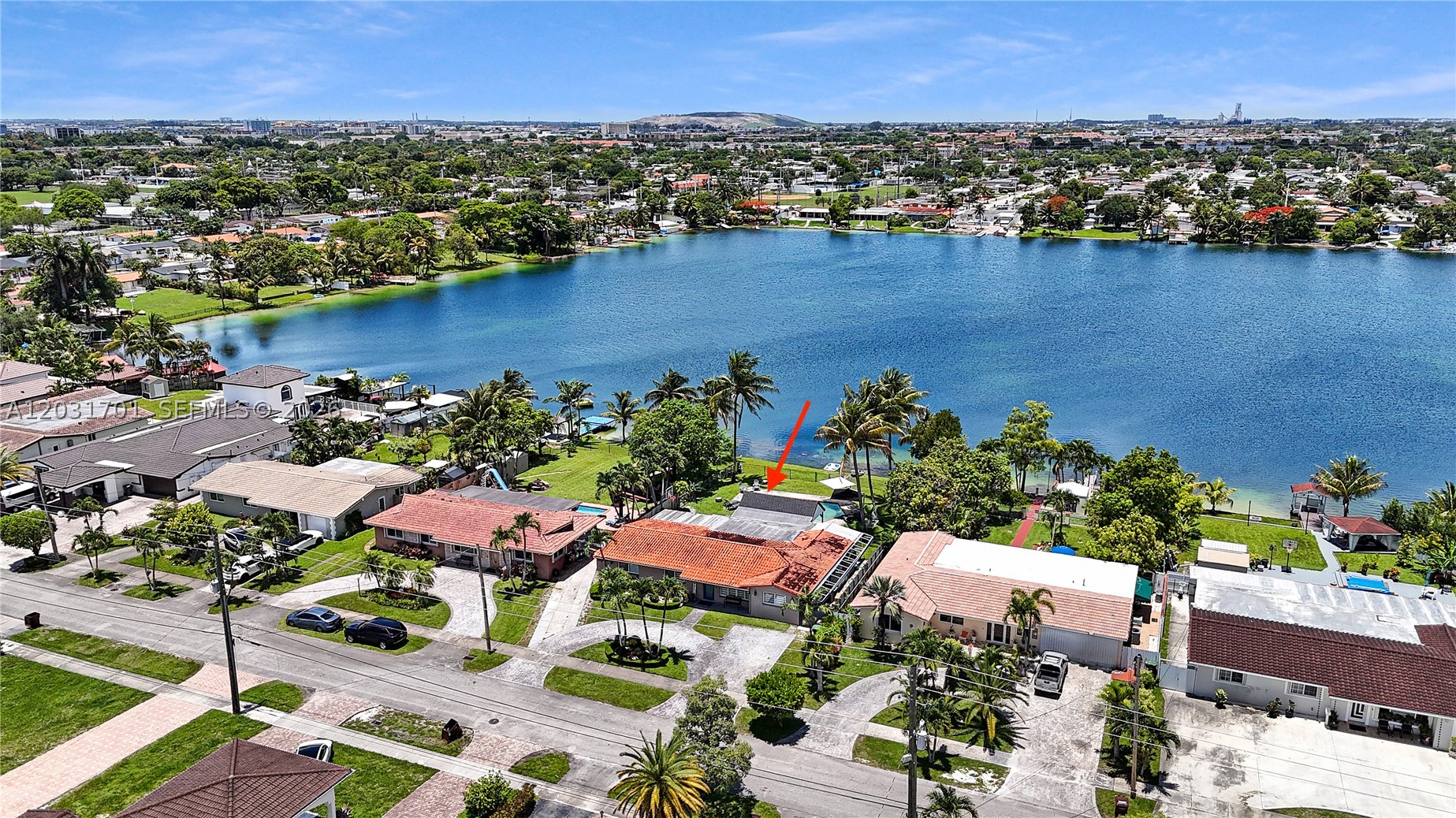 LAKE LAURENCE EST 1ST ADD - Residential