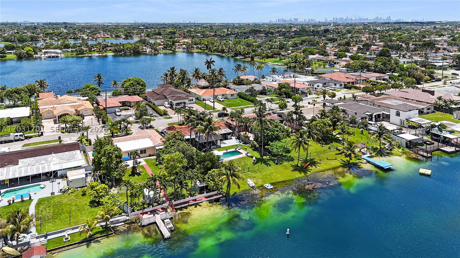 LAKE LAURENCE EST 1ST ADD - Residential
