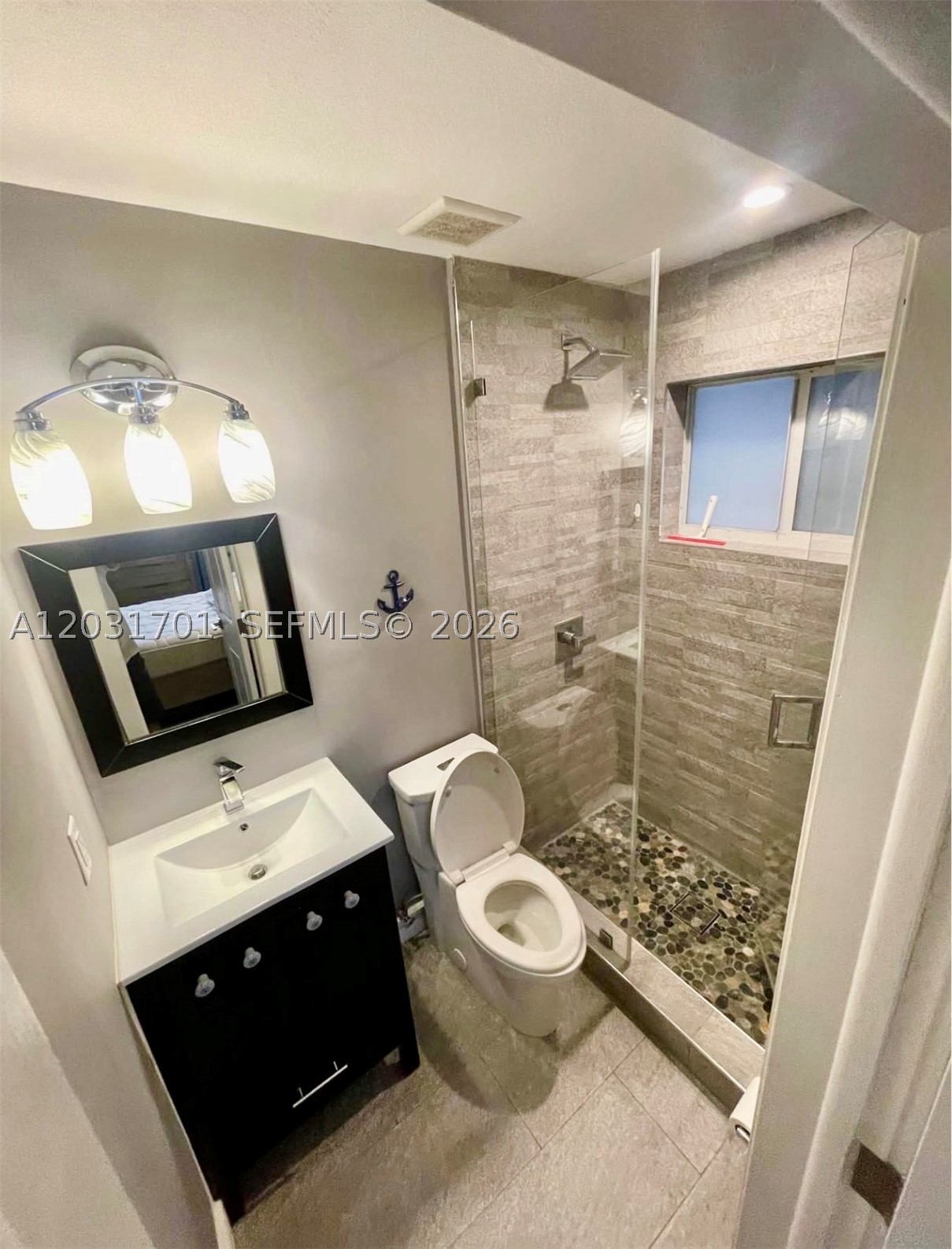 LAKE LAURENCE EST 1ST ADD - Residential