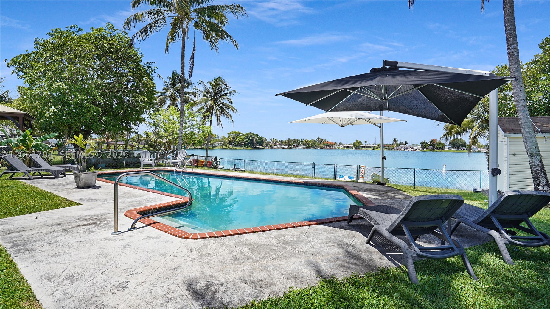 LAKE LAURENCE EST 1ST ADD - Residential