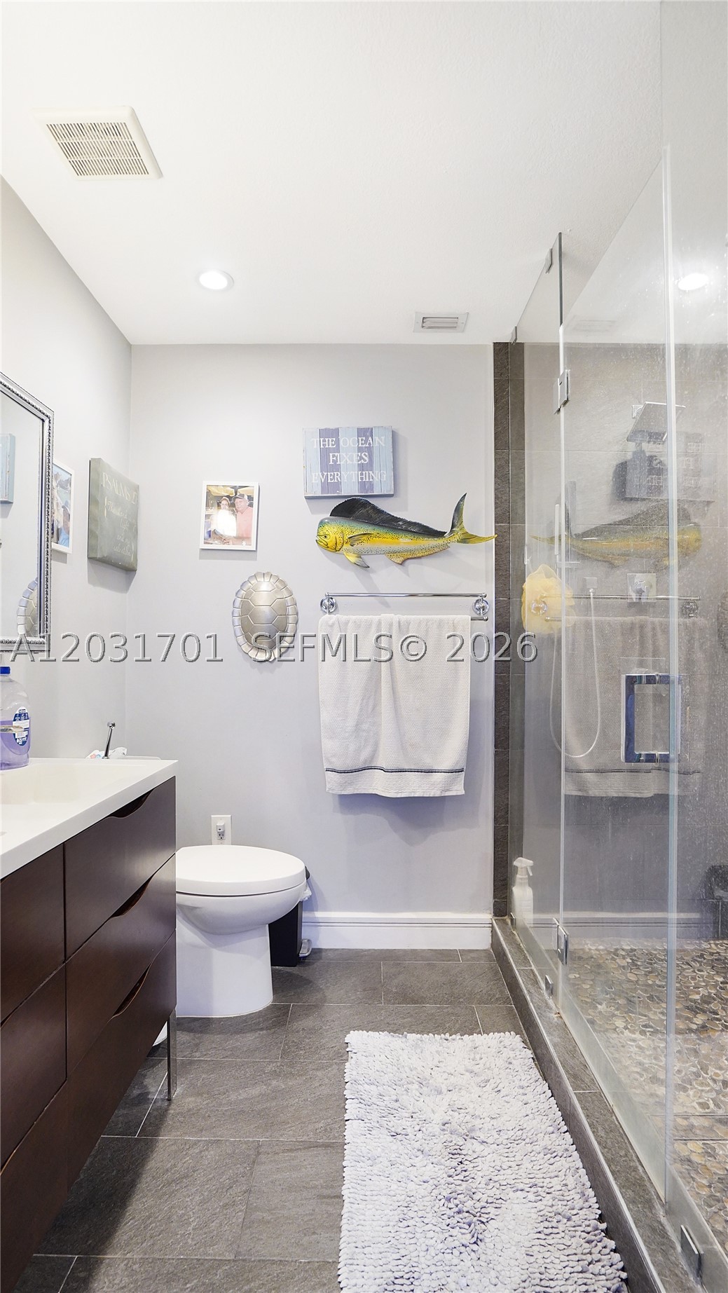 LAKE LAURENCE EST 1ST ADD - Residential