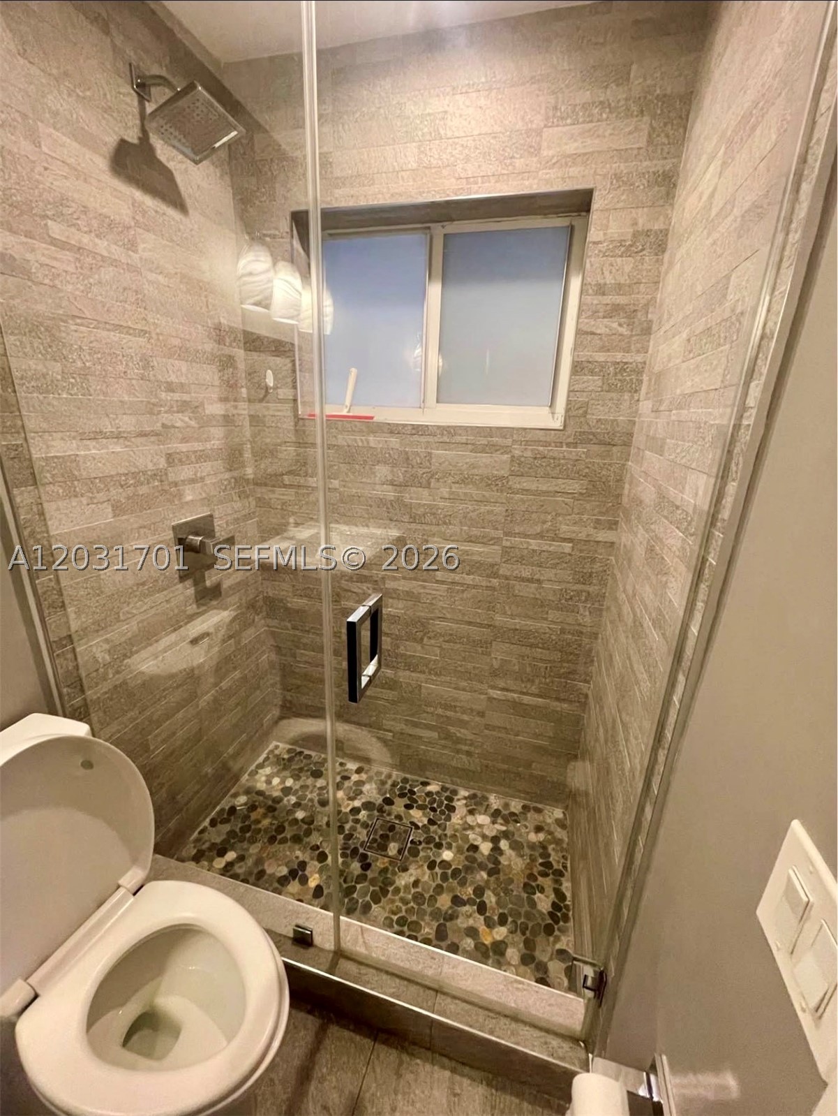 LAKE LAURENCE EST 1ST ADD - Residential
