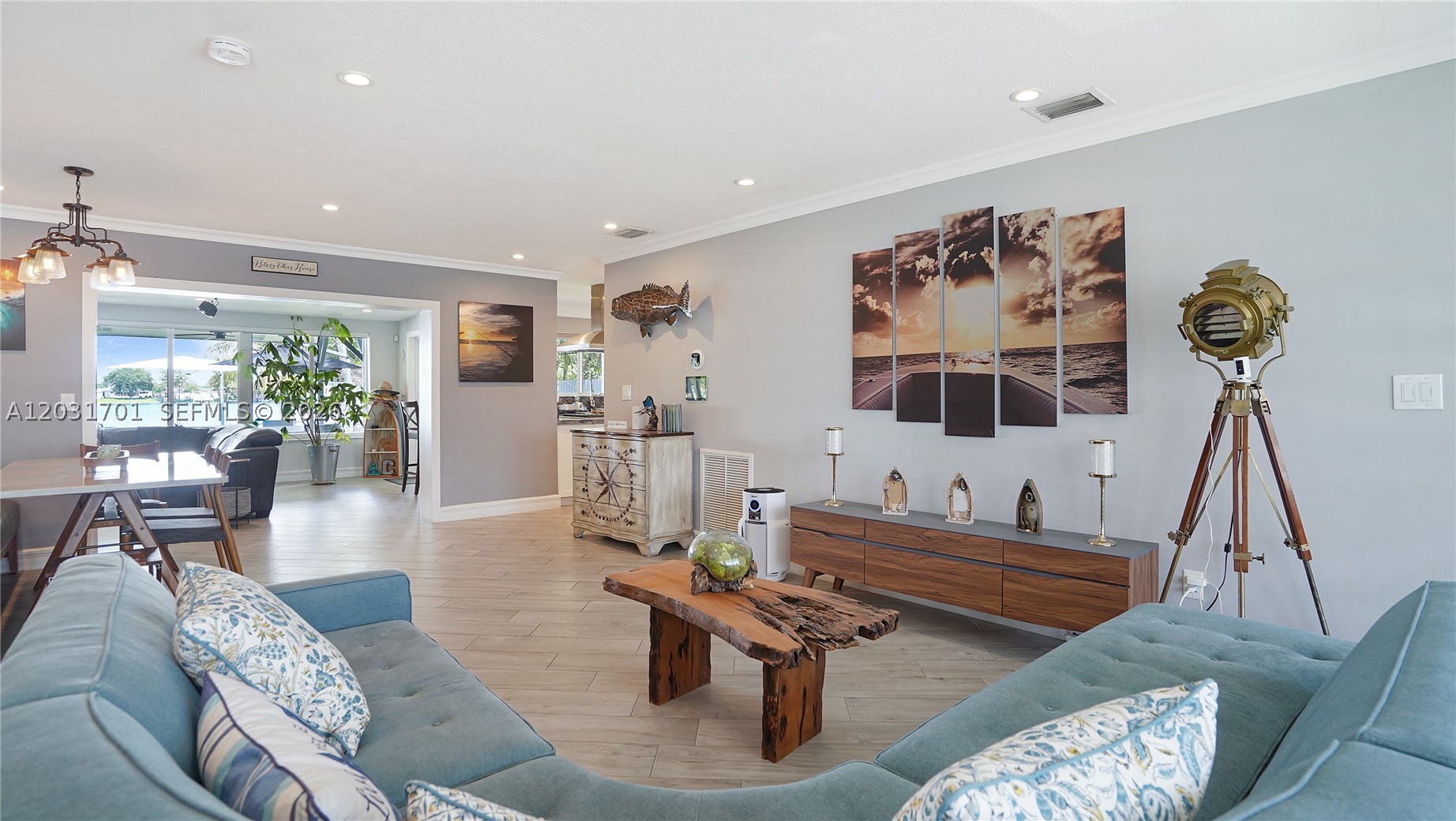 LAKE LAURENCE EST 1ST ADD - Residential