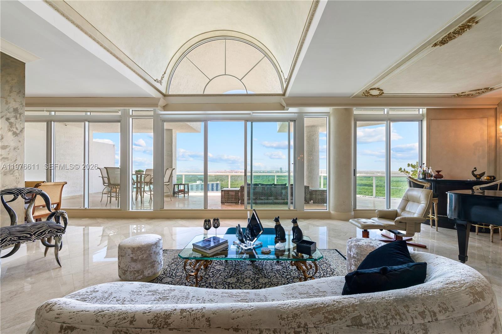 OCEANIA V CONDO - Residential
