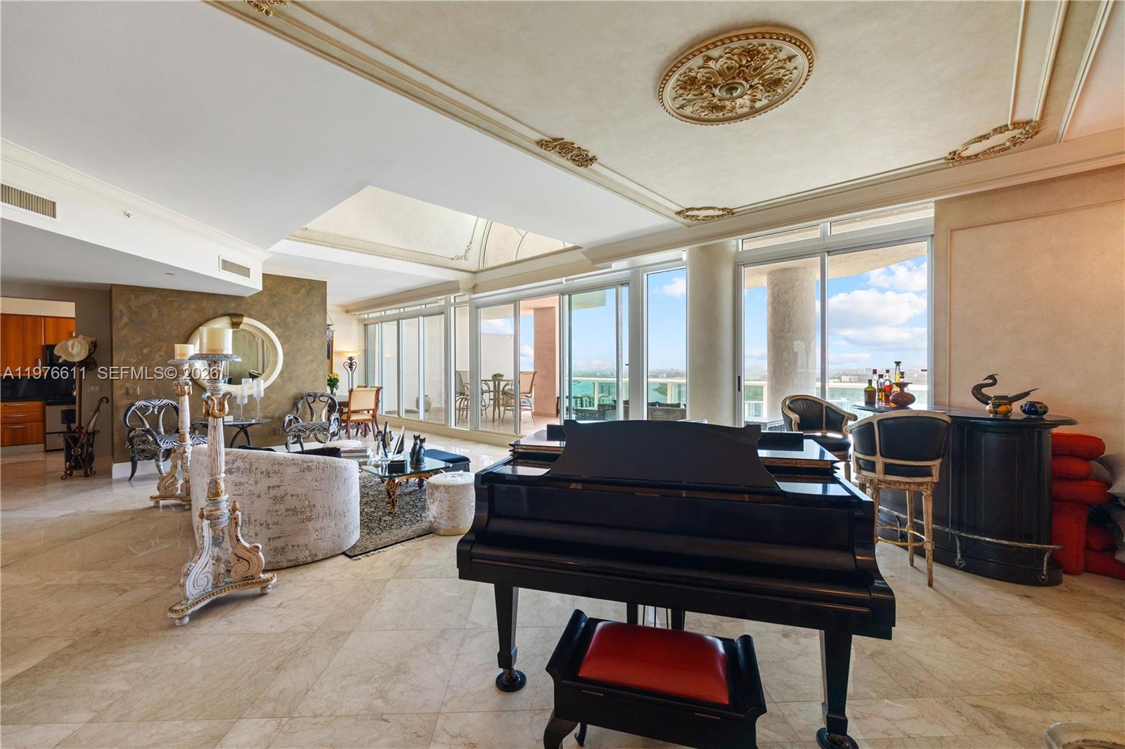 OCEANIA V CONDO - Residential