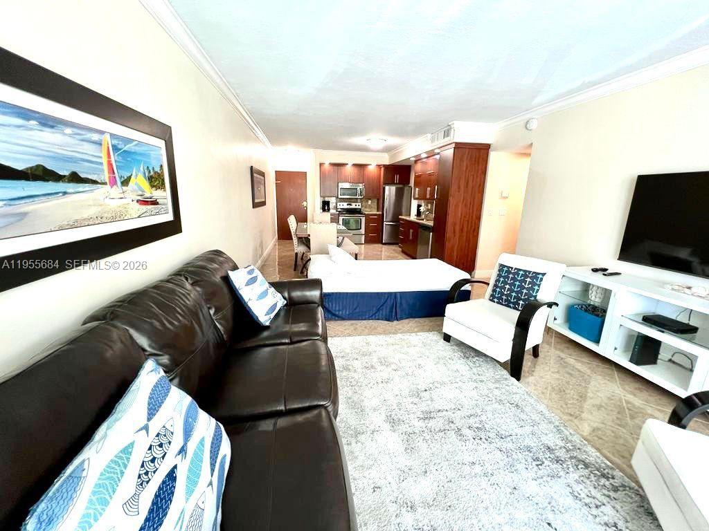 TIDES ON HOLLYWOOD BEACH - Residential