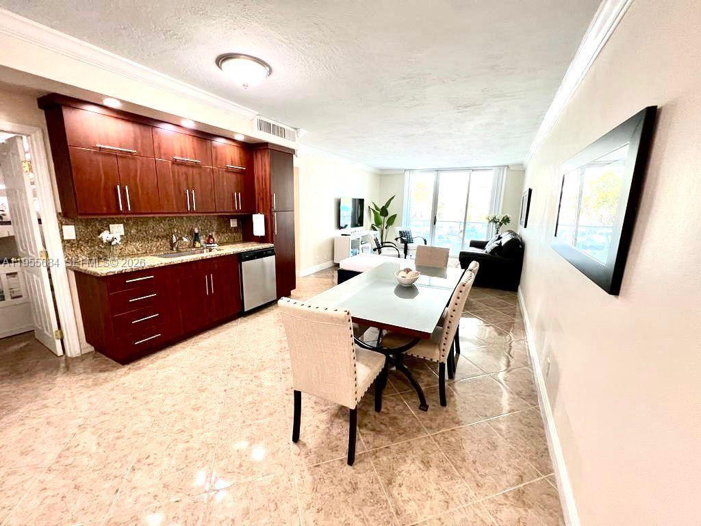 TIDES ON HOLLYWOOD BEACH - Residential