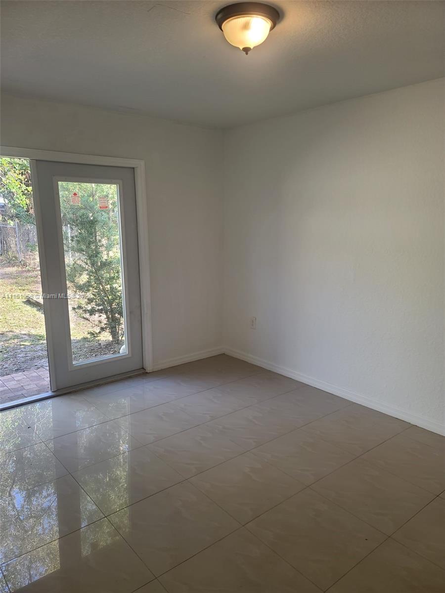 BUENA VISTA GARDENS EXTEN - Residential Lease