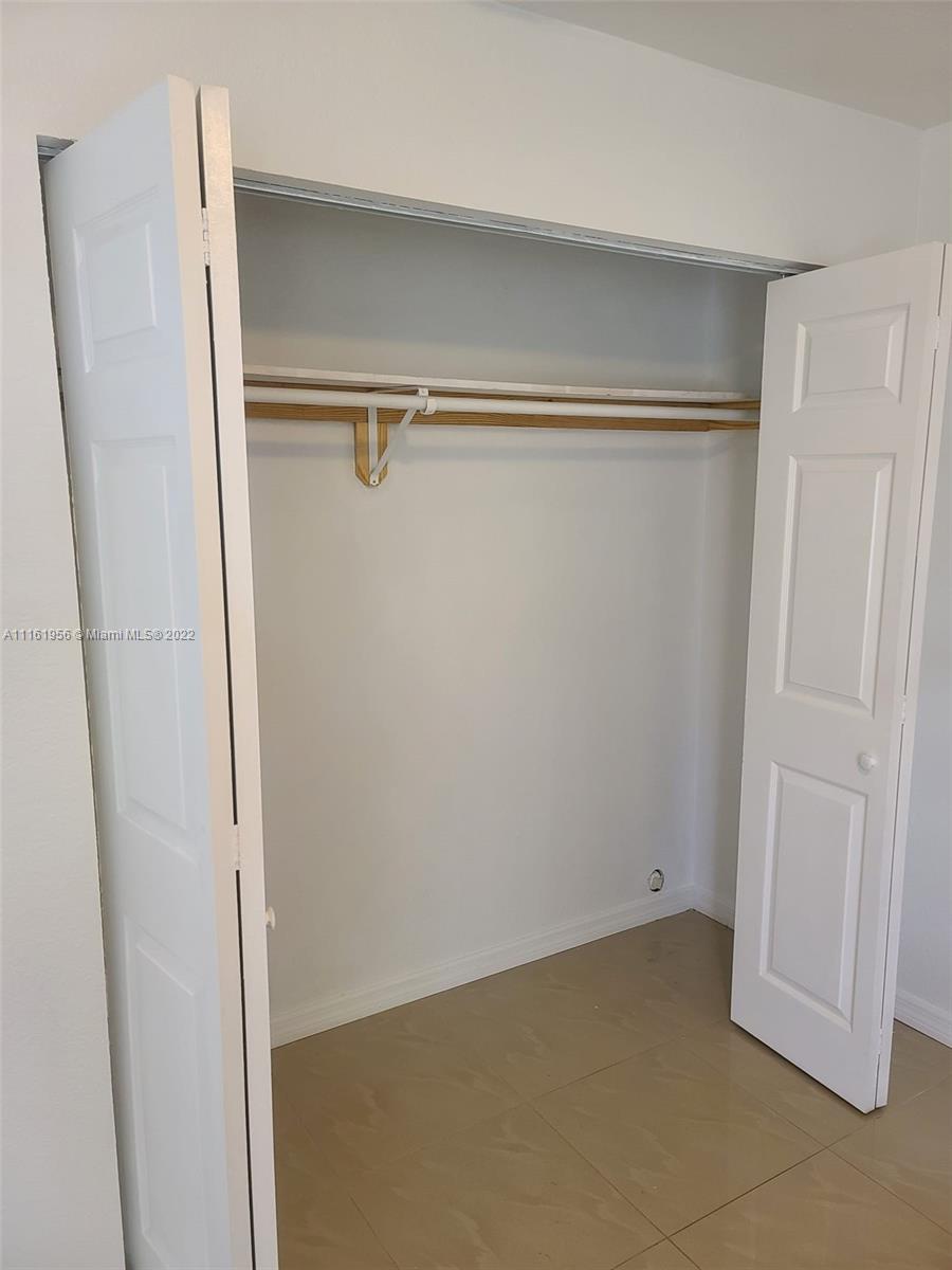 BUENA VISTA GARDENS EXTEN - Residential Lease