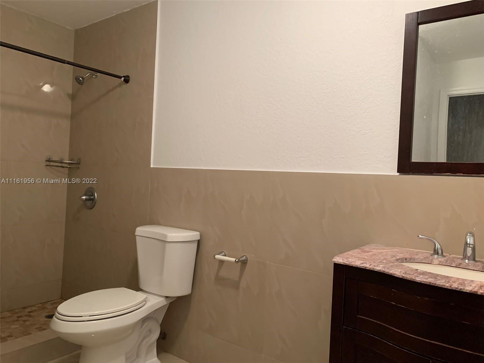 BUENA VISTA GARDENS EXTEN - Residential Lease