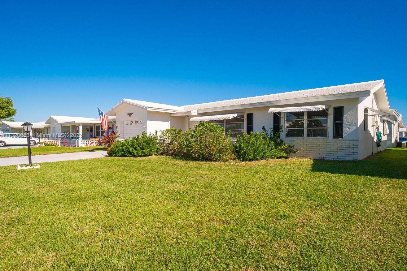 PALM BEACH LEISUREVILLE S - Residential