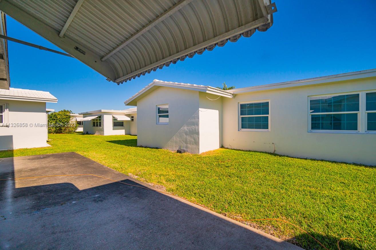 PALM BEACH LEISUREVILLE S - Residential
