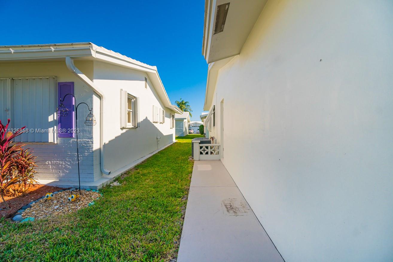 PALM BEACH LEISUREVILLE S - Residential