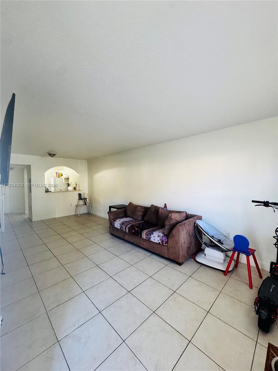 VENETIA GARDENS SOUTH CON - Residential