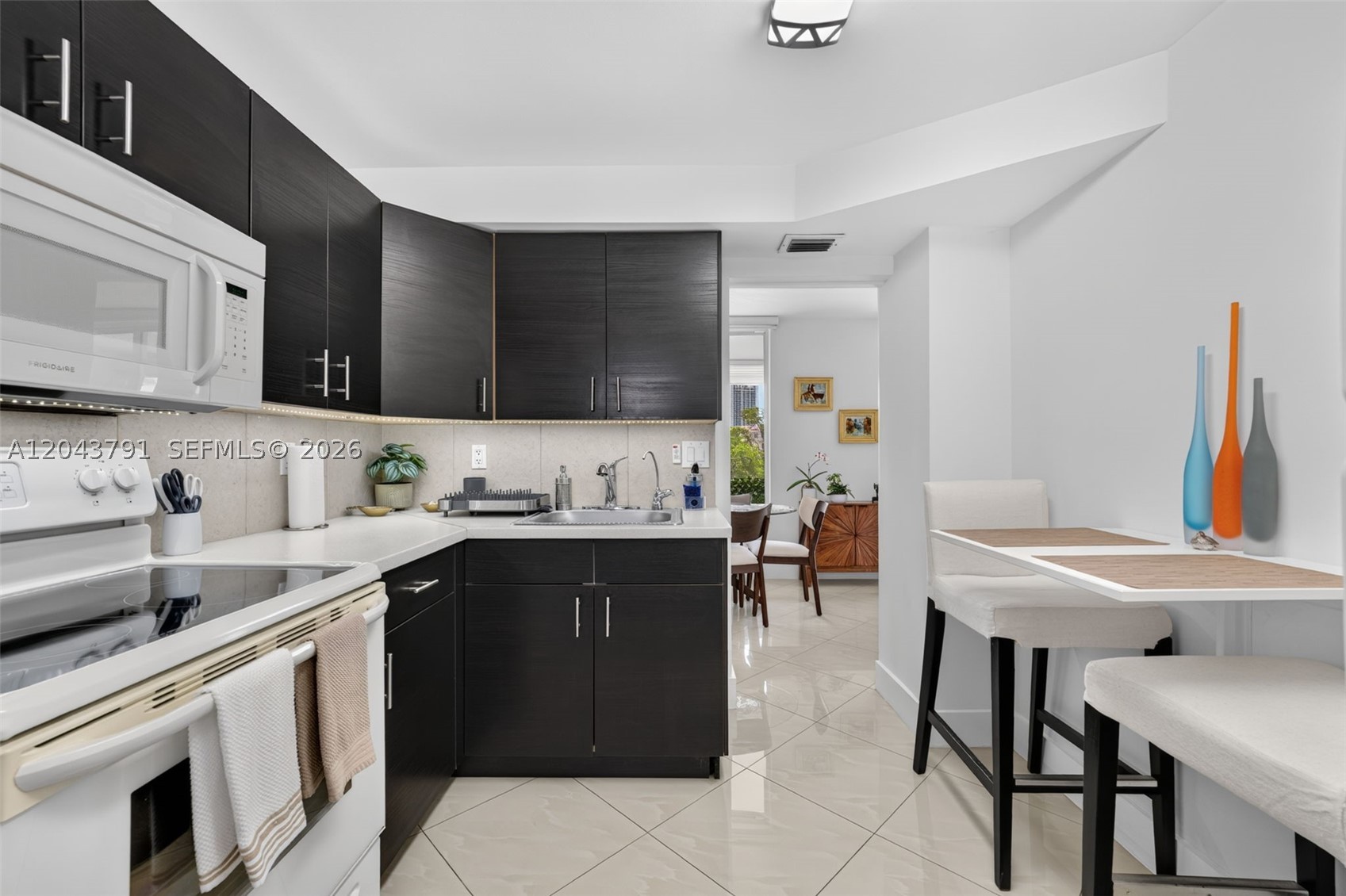 POINT EAST ONE CONDO-BLDG - Residential