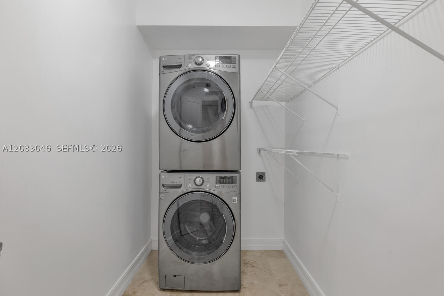 VILLAGE PARK CONDO - Residential Lease