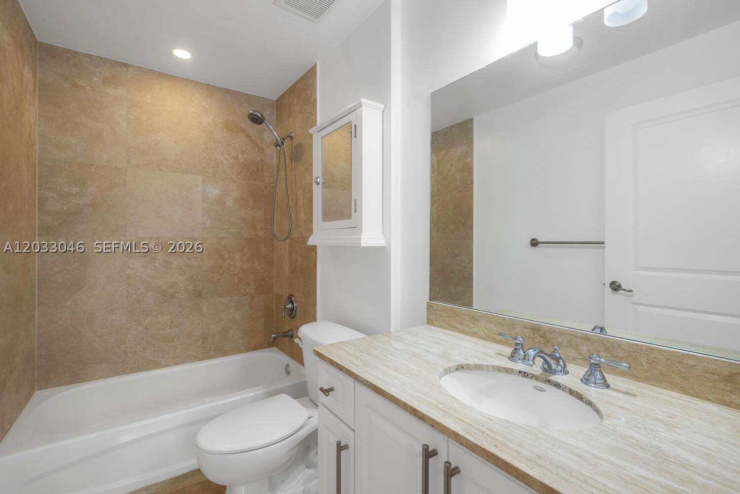 VILLAGE PARK CONDO - Residential Lease