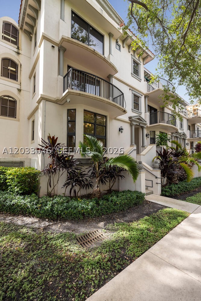 VILLAGE PARK CONDO - Residential Lease