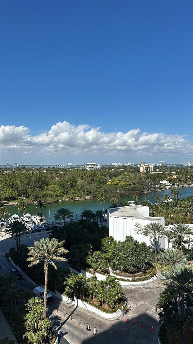 FONTAINEBLEAU III OCEAN C - Residential