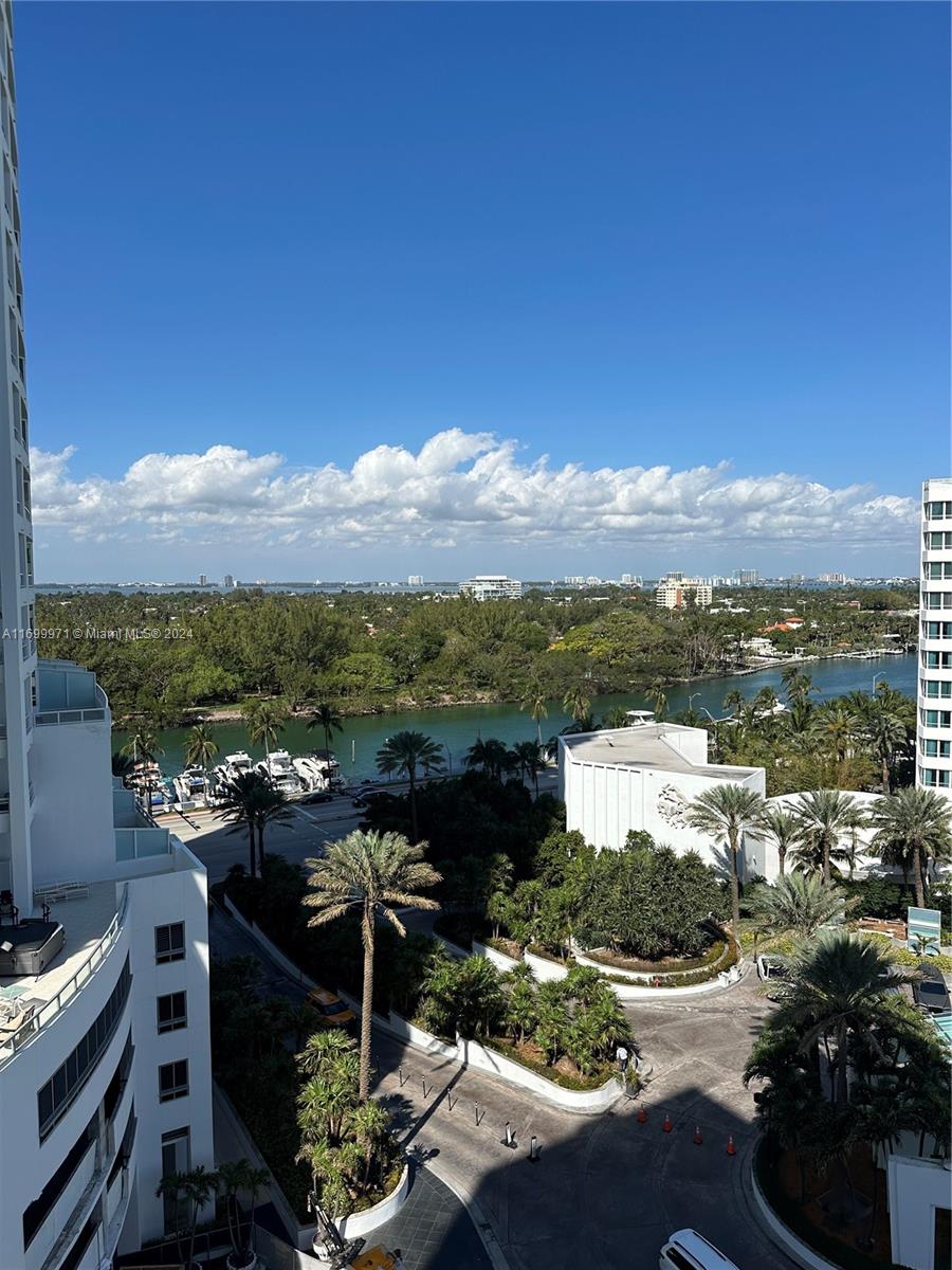 FONTAINEBLEAU III OCEAN C - Residential