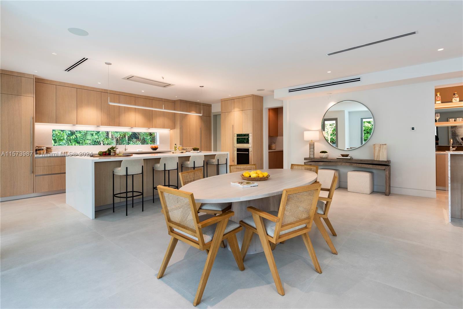 EARLETON SHORES - Residential