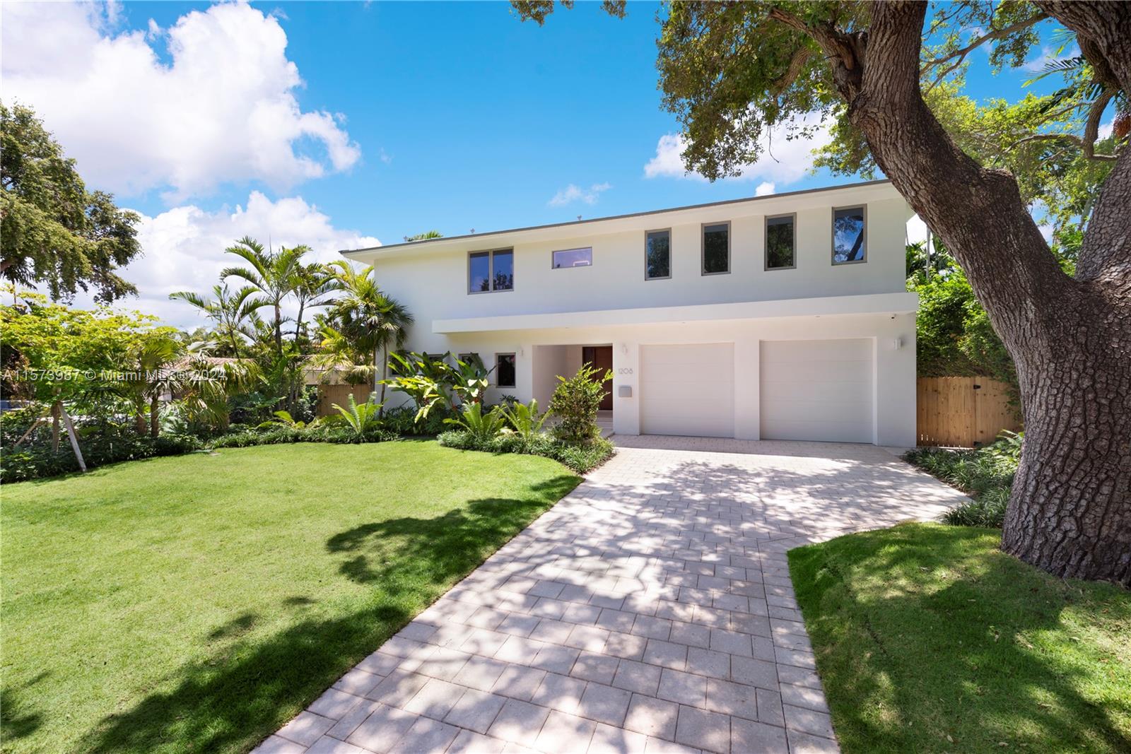 EARLETON SHORES - Residential