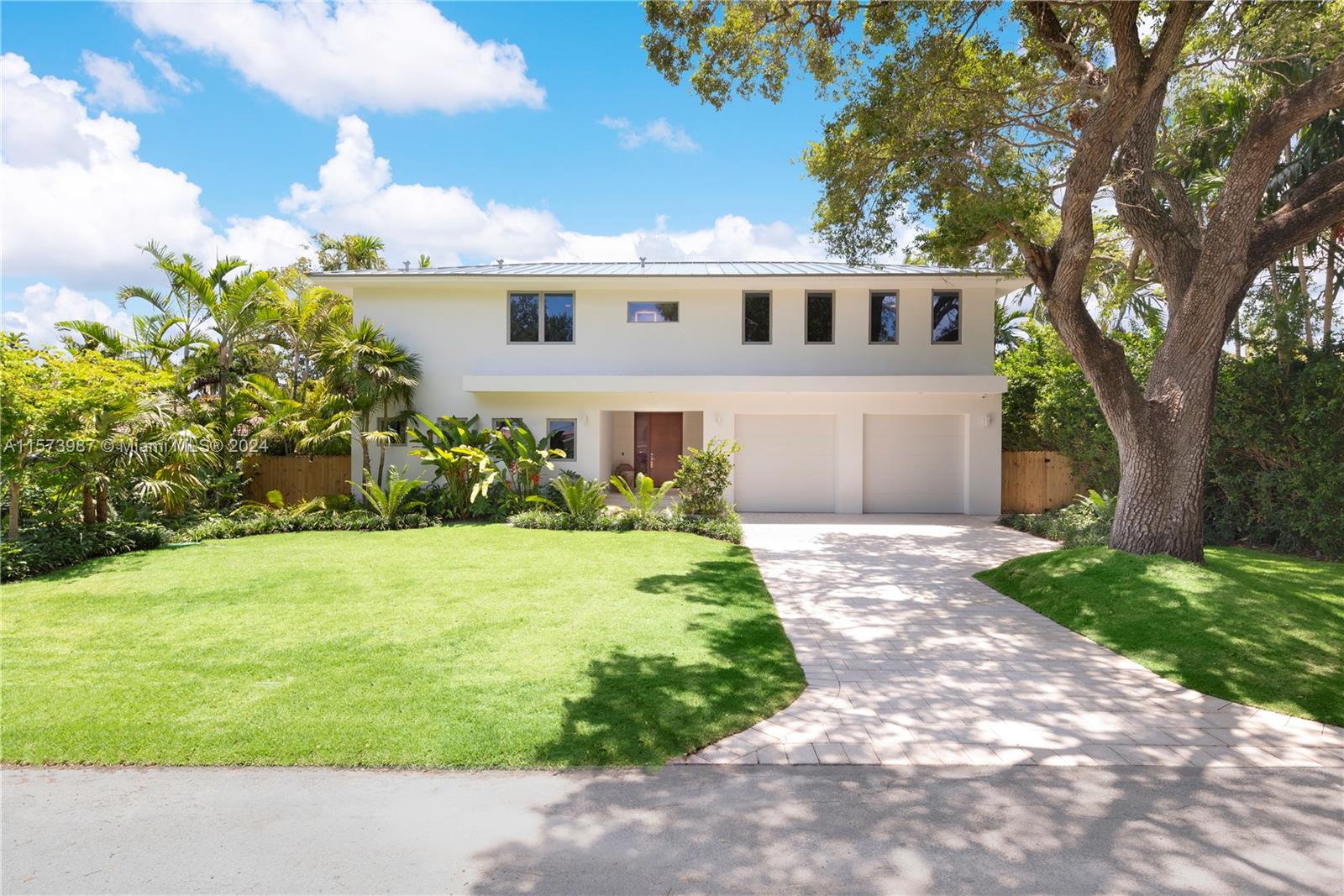 EARLETON SHORES - Residential