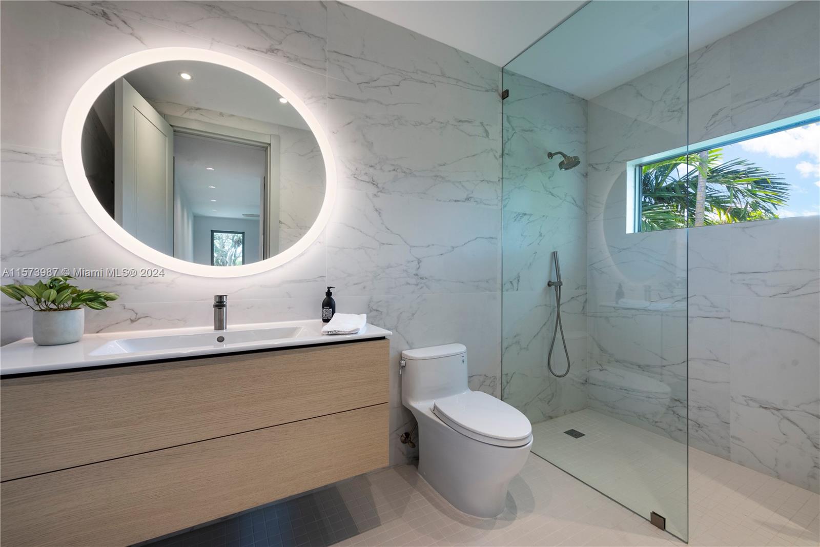 EARLETON SHORES - Residential
