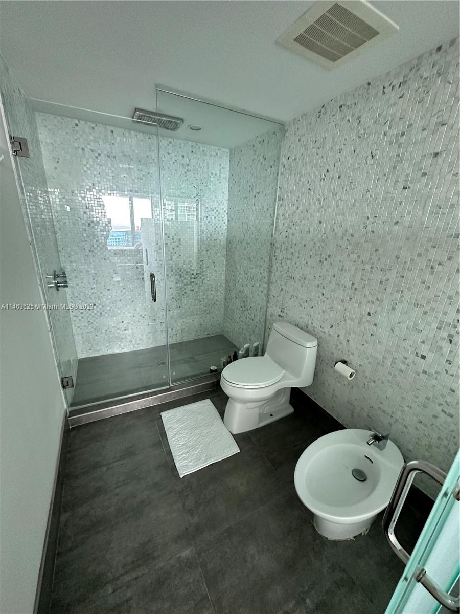 EPIC WEST CONDO - Residential Lease