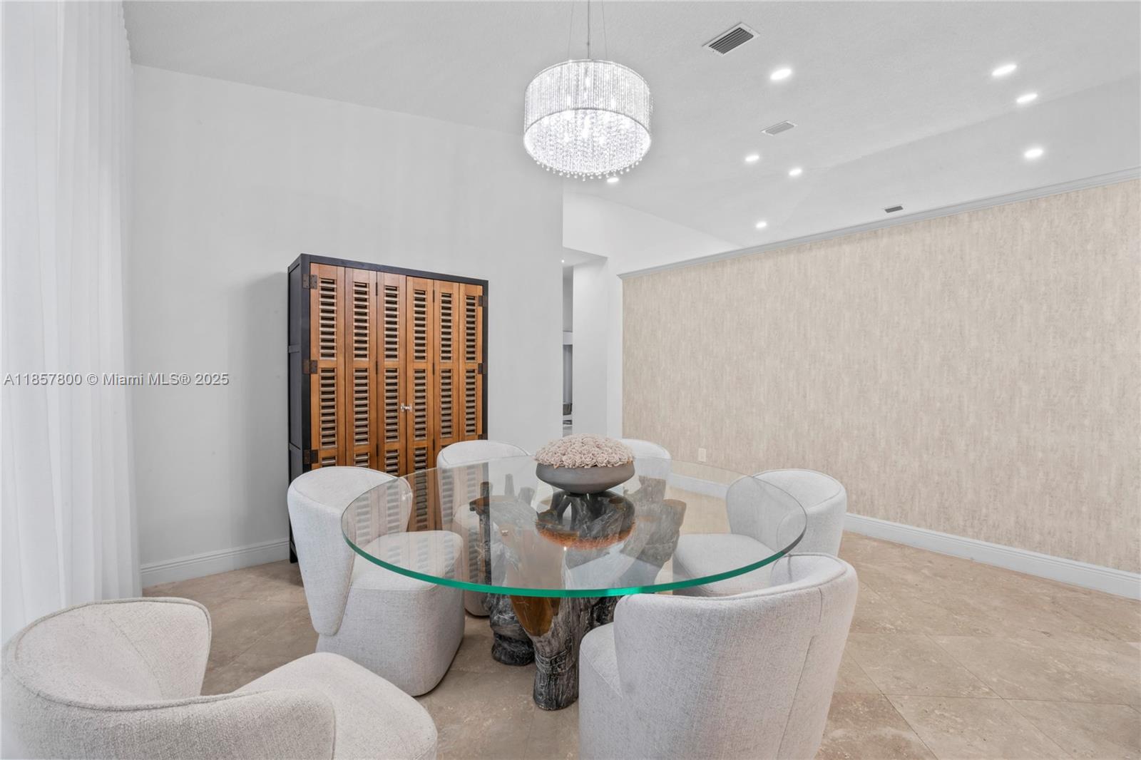 BEVERLY HILLS - Residential