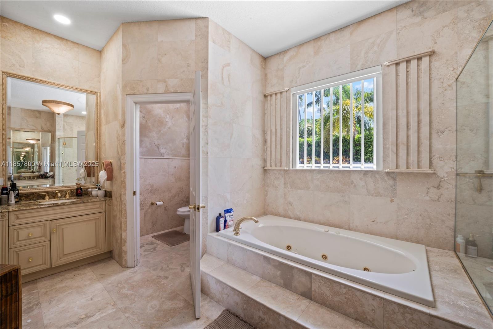 BEVERLY HILLS - Residential