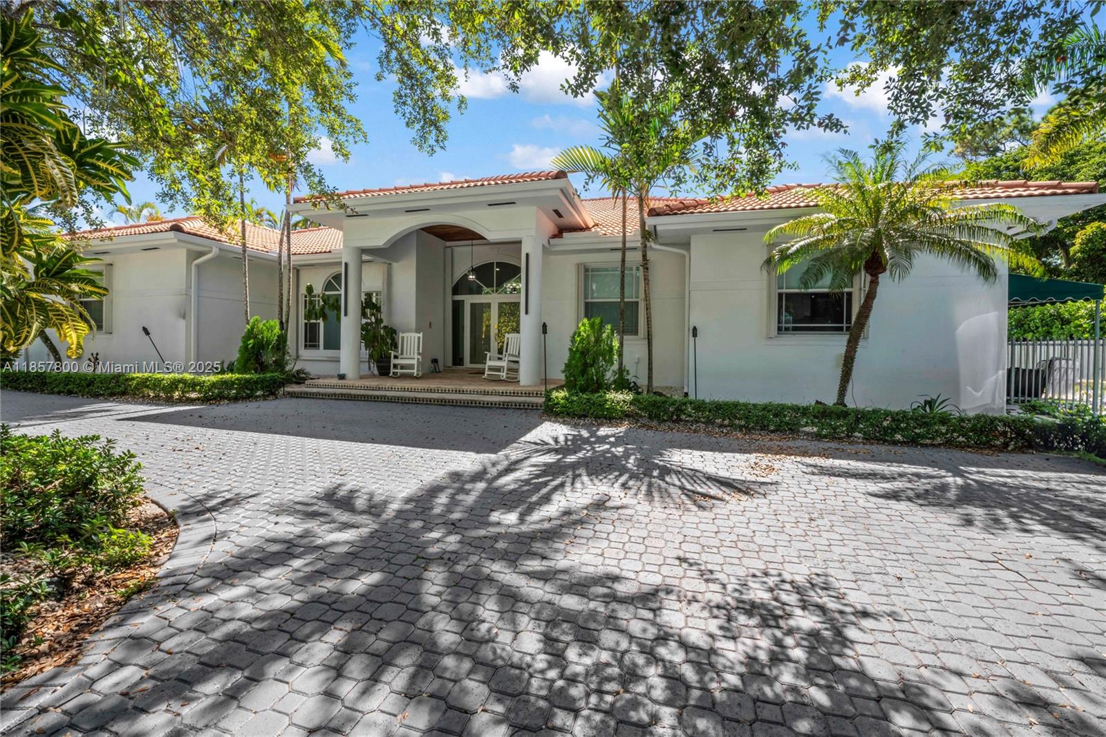 BEVERLY HILLS - Residential