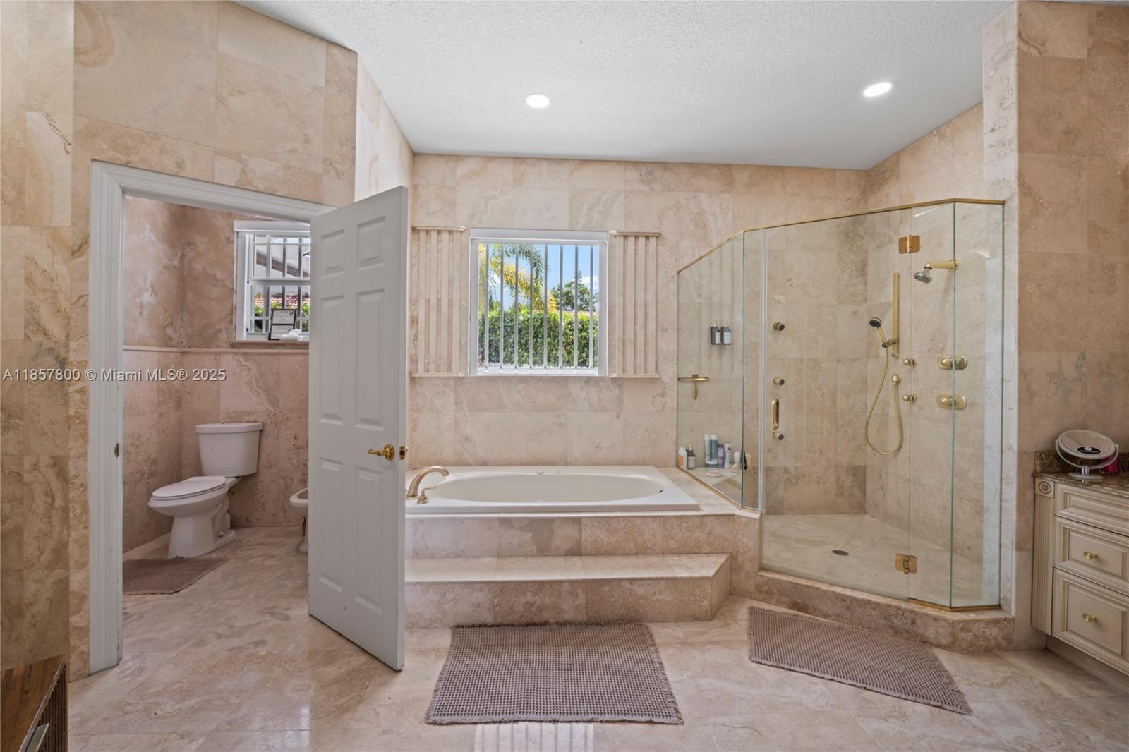 BEVERLY HILLS - Residential