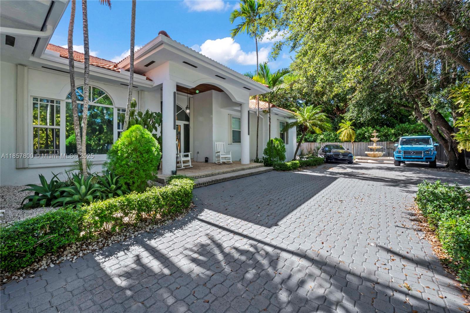 BEVERLY HILLS - Residential