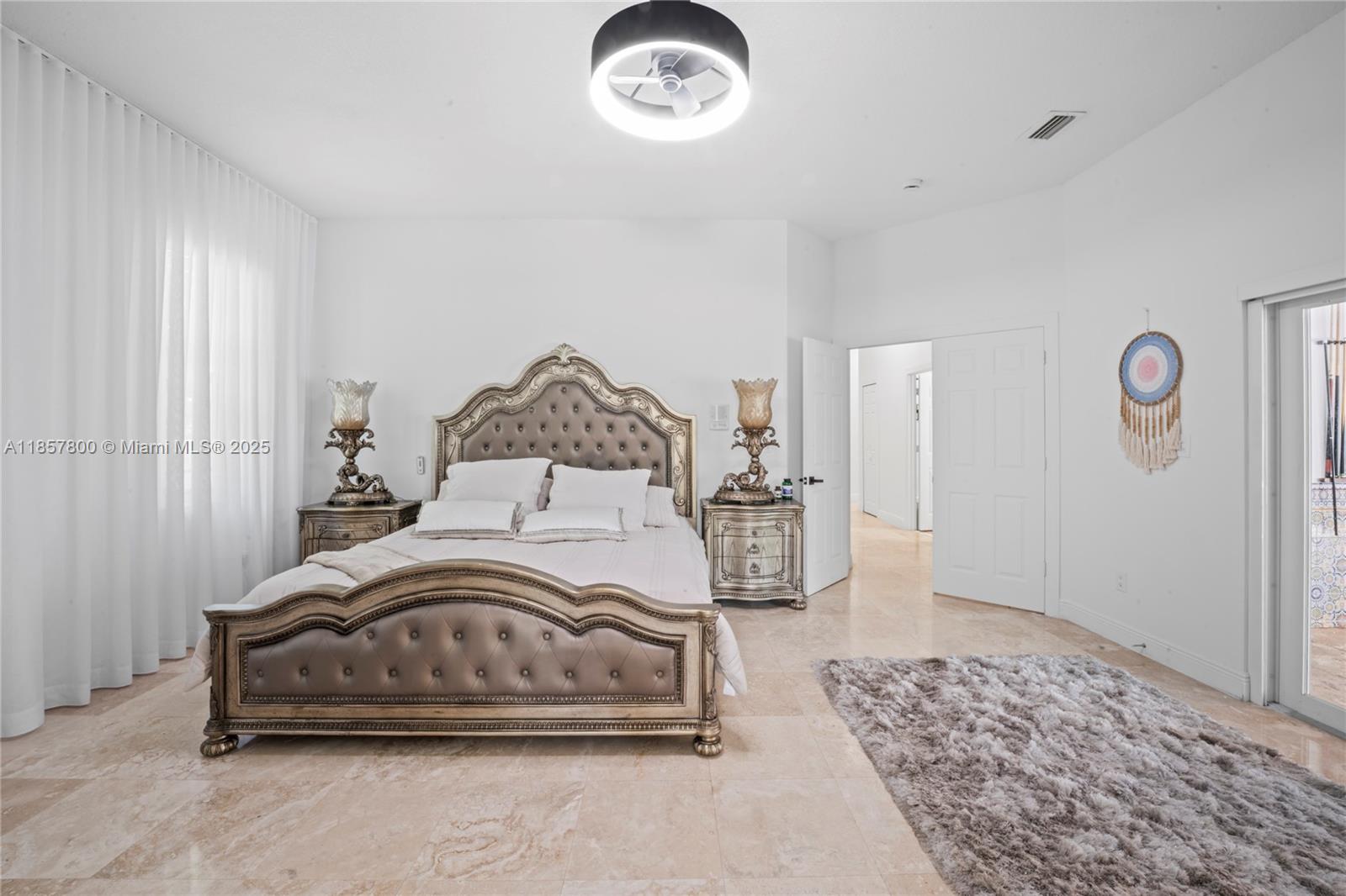 BEVERLY HILLS - Residential