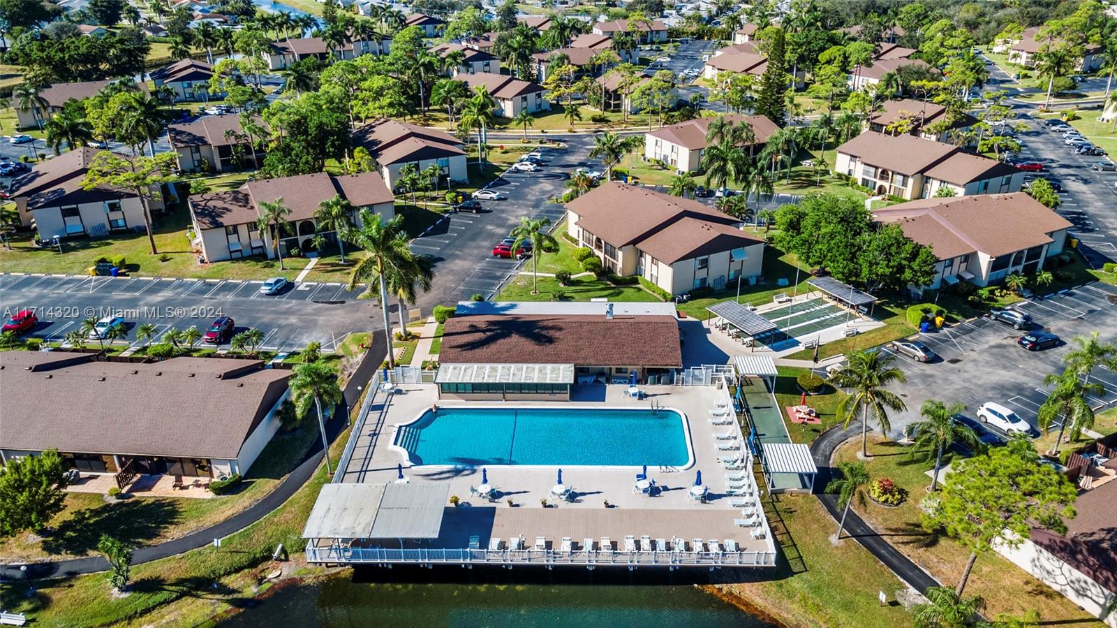 PINE RIDGE SOUTH IV CONDO - Residential Lease