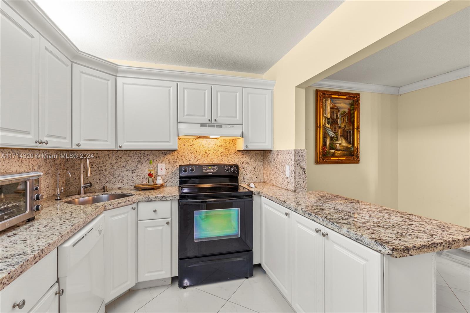 PINE RIDGE SOUTH IV CONDO - Residential Lease
