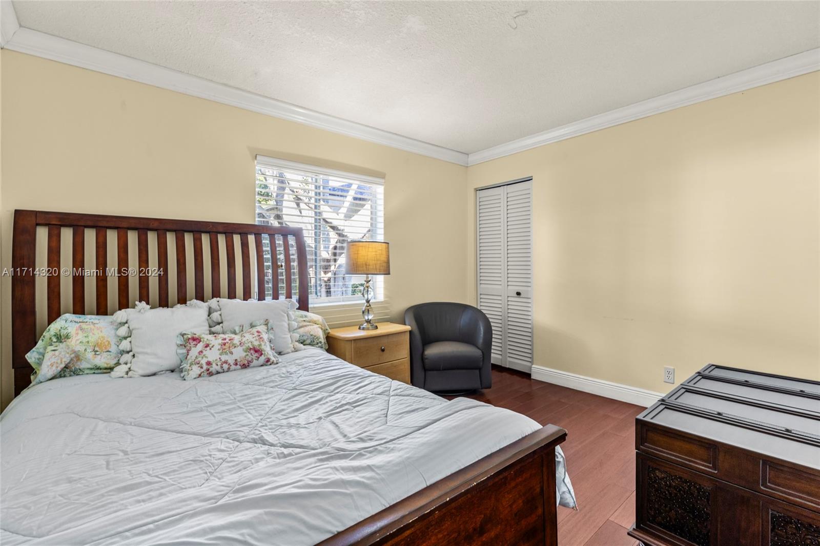 PINE RIDGE SOUTH IV CONDO - Residential Lease