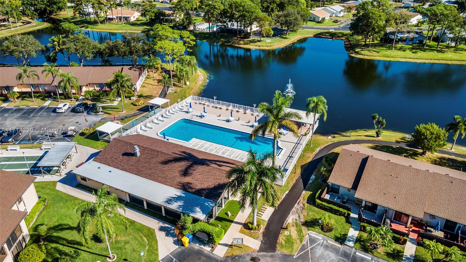 PINE RIDGE SOUTH IV CONDO - Residential Lease