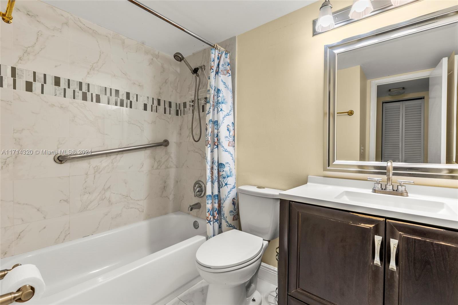 PINE RIDGE SOUTH IV CONDO - Residential Lease
