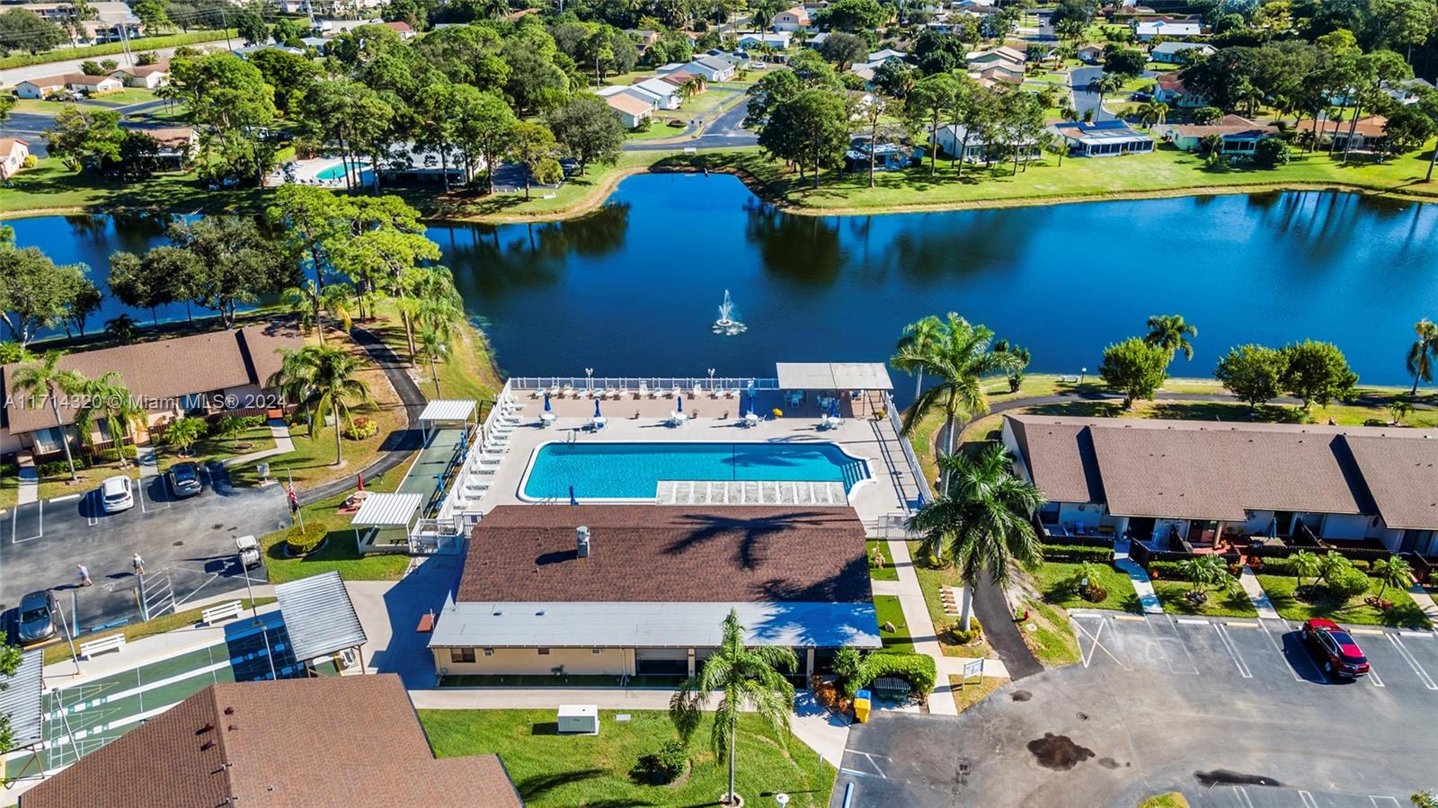 PINE RIDGE SOUTH IV CONDO - Residential Lease