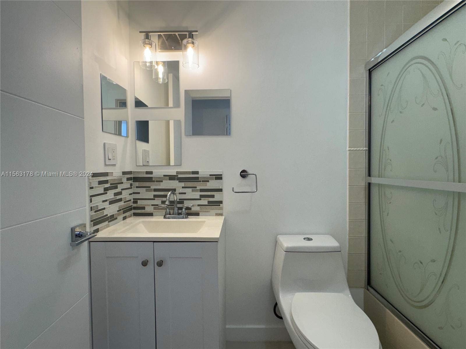 KENDALE LAKES NORTH SEC 9 - Residential Lease