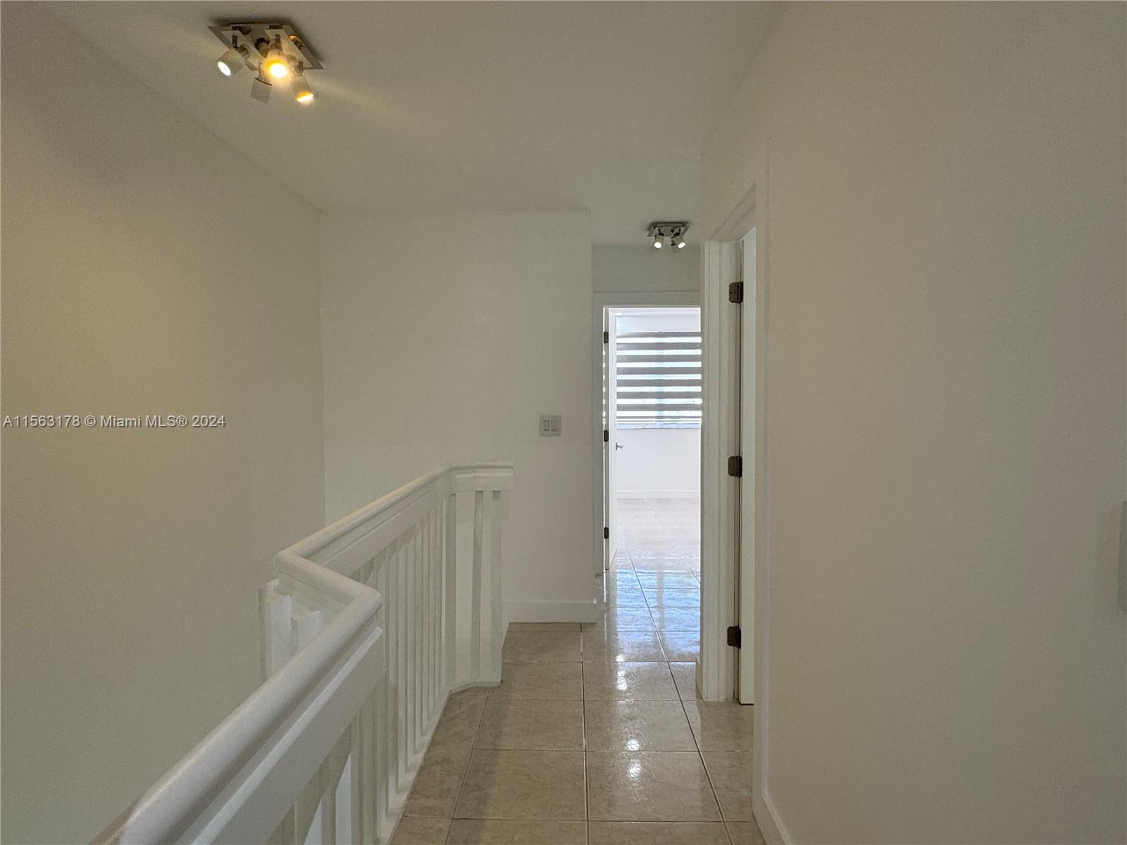 KENDALE LAKES NORTH SEC 9 - Residential Lease