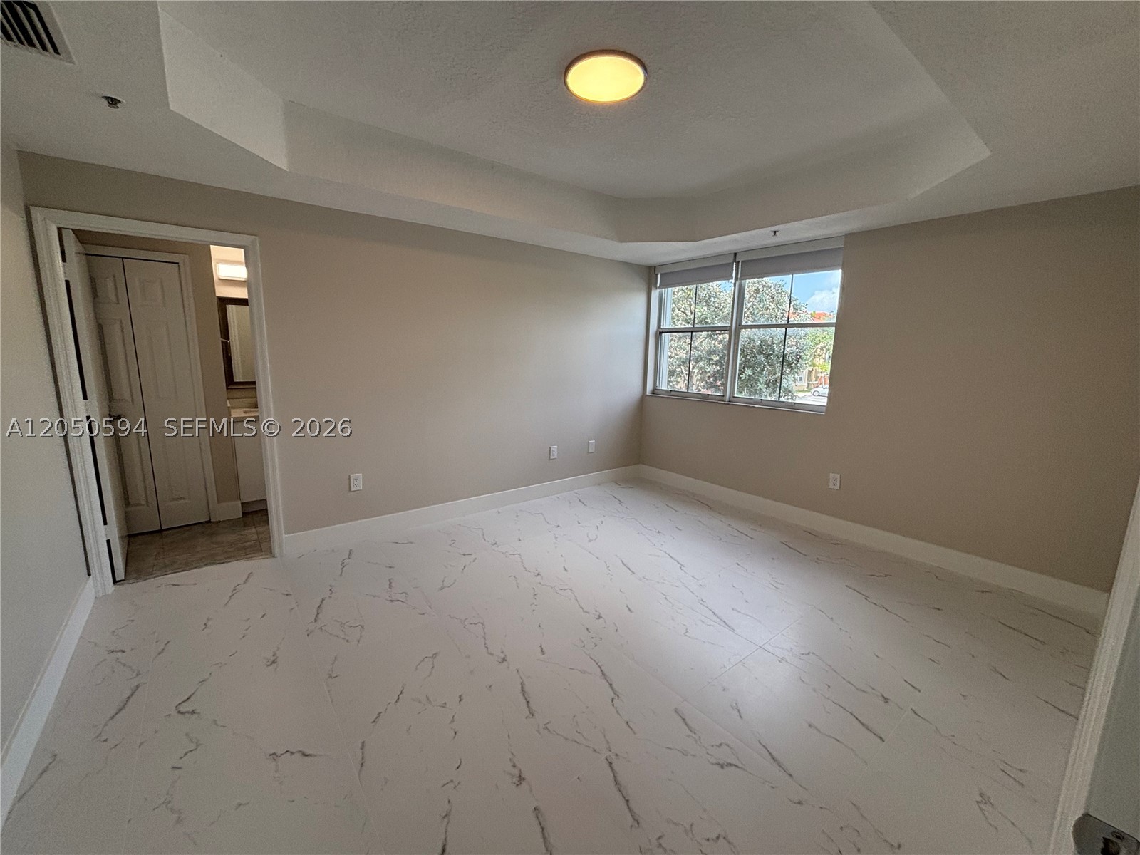 THE COURTS AT DORAL ISLES - Residential Lease