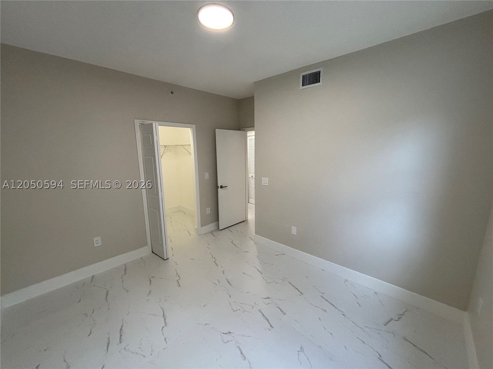 THE COURTS AT DORAL ISLES - Residential Lease