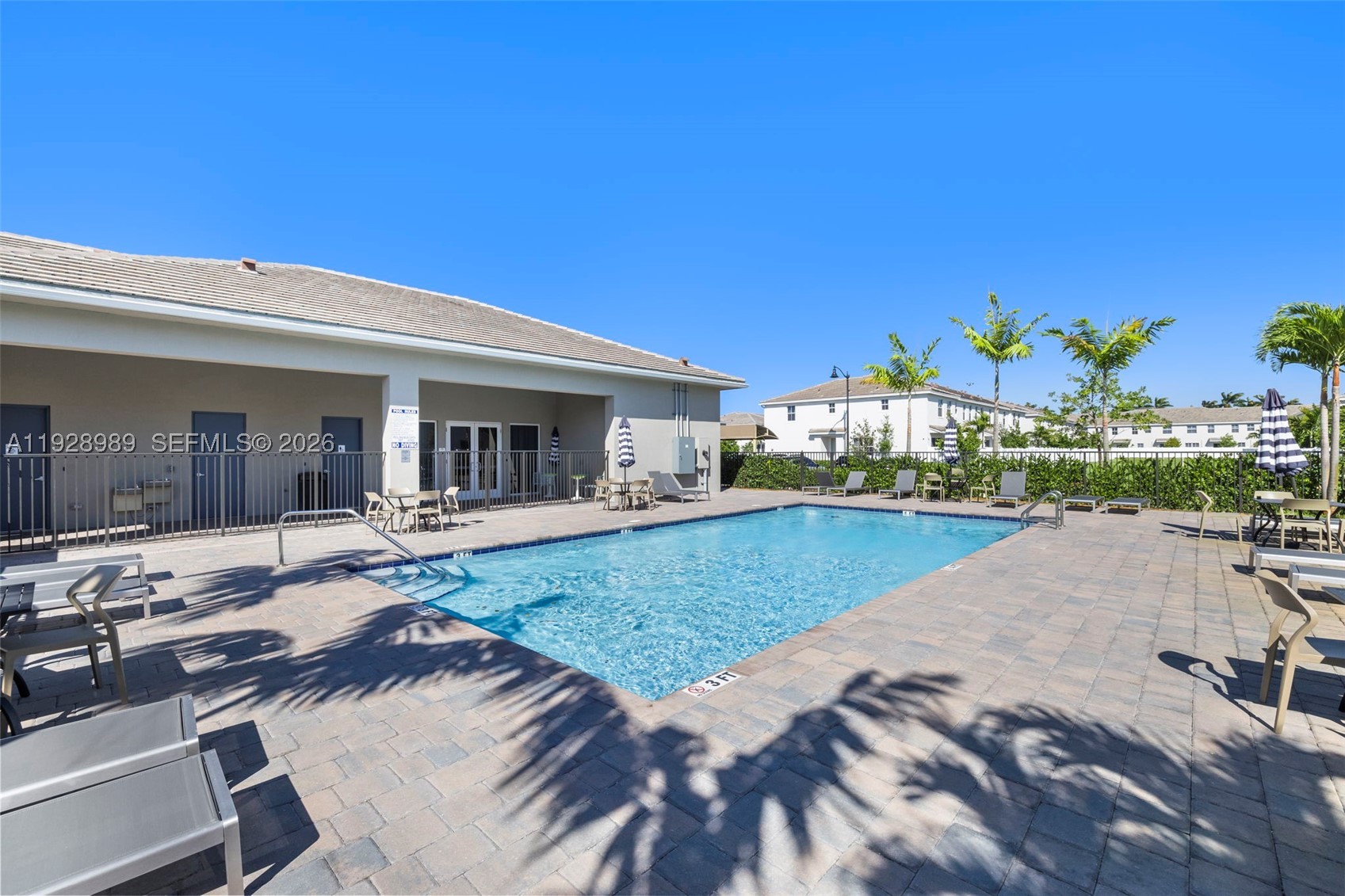 MERRICK SQUARE - Residential